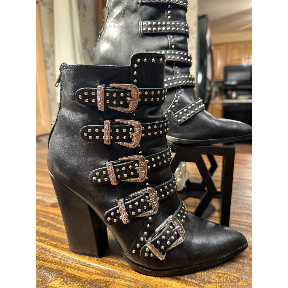 Steve Madden COMET Studded Buckle Combat Boots Black Leather Size 8.5M Moto Rock